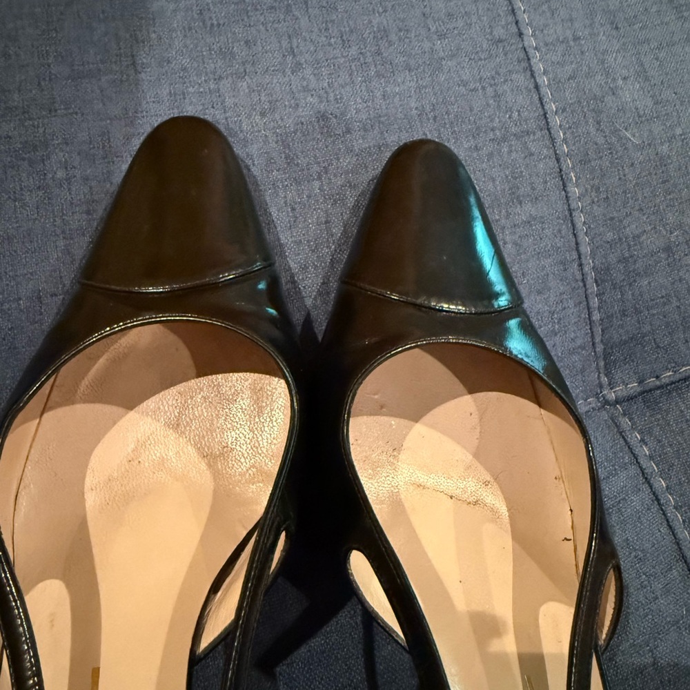 EUC Vintage 90’s Chanel Slingback Leather Spectator Pumps - Picture 4 of 7